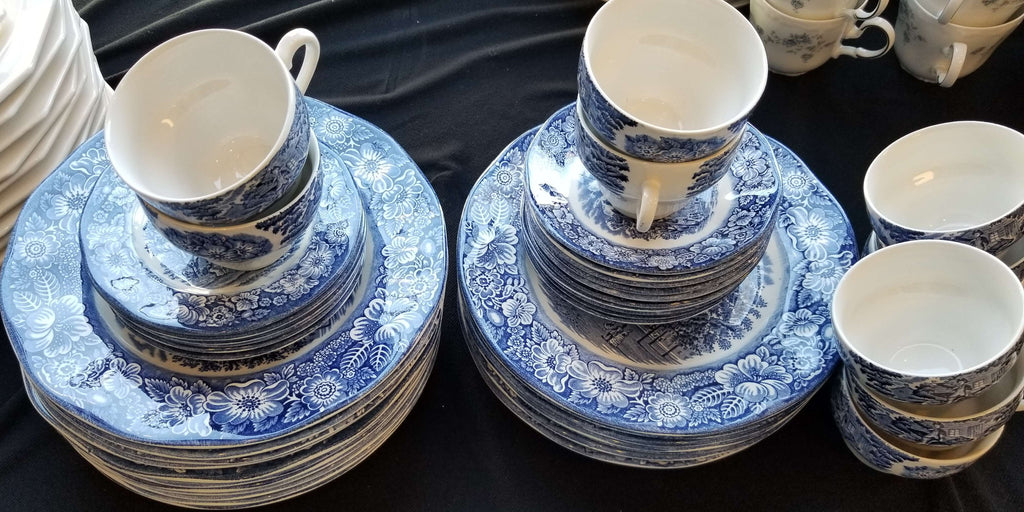 Liberty blue dinnerware set